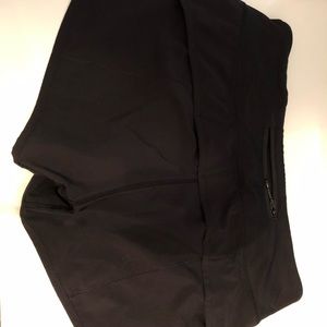 Lululemon “Speed Up Short” - Black